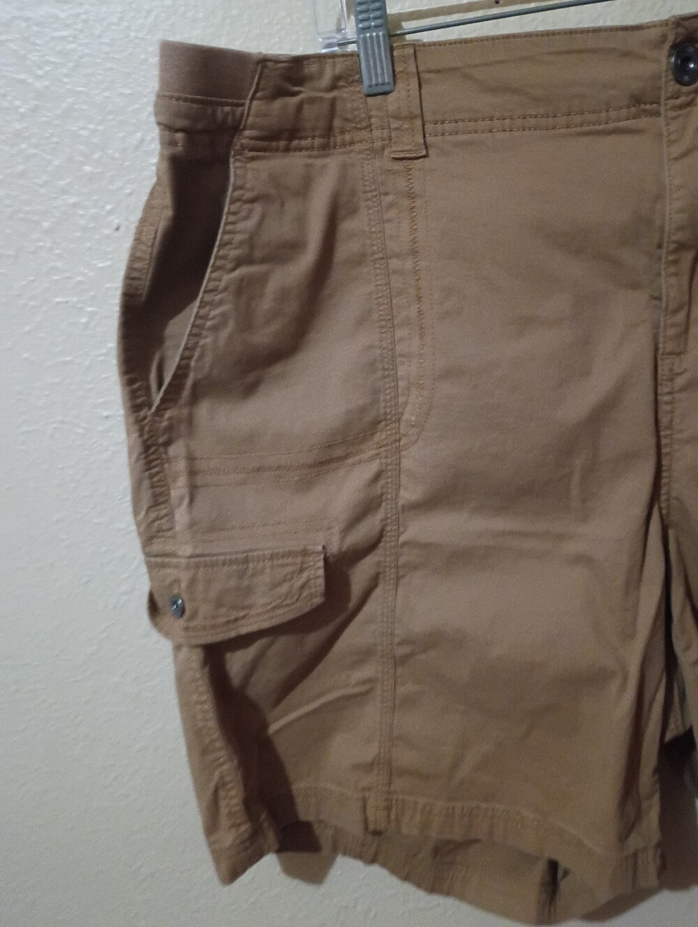 π 6/$10 SALE Style & Co. Size 22W Cargo Shorts in Khaki - Casual Utility Style - Picture 2 of 4
